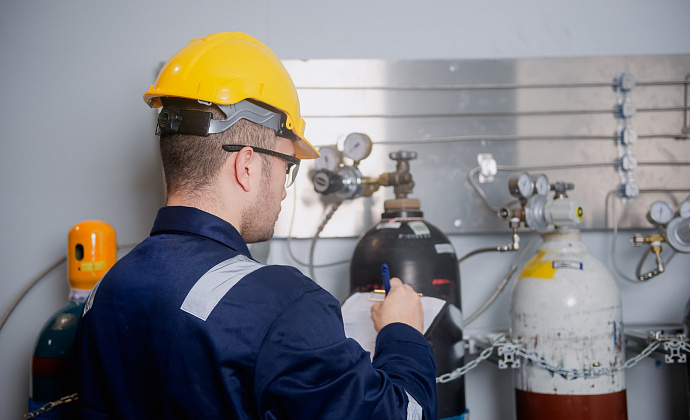 Аппаратчик получения экструзионных продуктов
