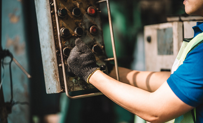 Прессовщик химического волокна